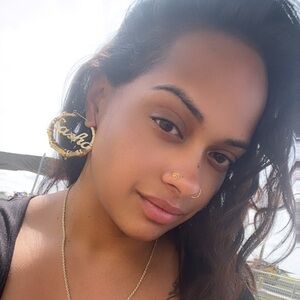 Meet your Posher, Sasha